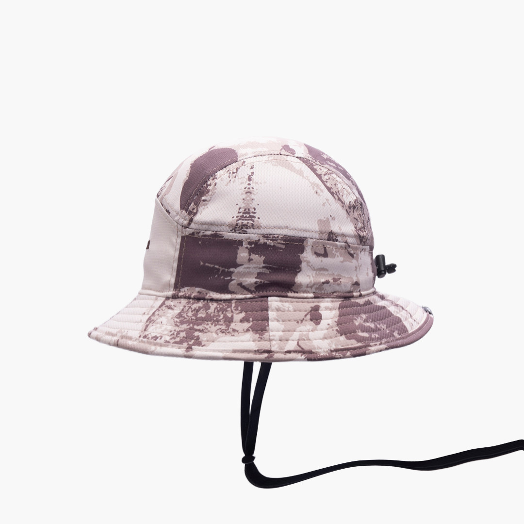 B-ECHO POINT Bucket Hat